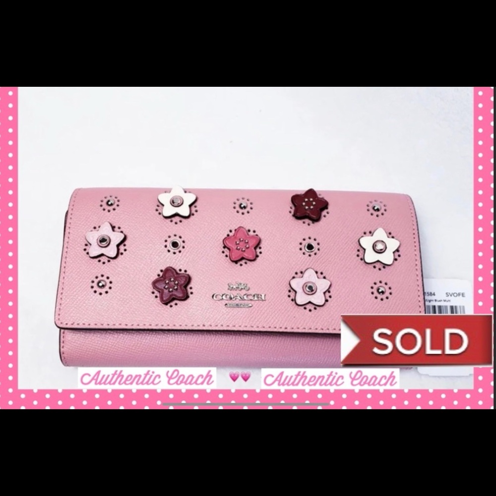 Coach Daisy Appliqué Trifold Wallet